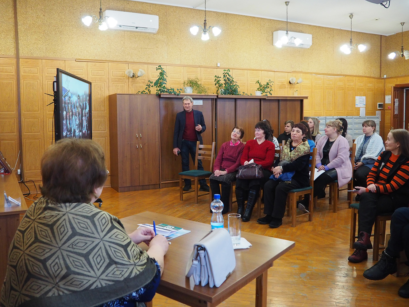 Участники встречи в читально-экспозиционном зале НТГИА.12.12.2023 г.