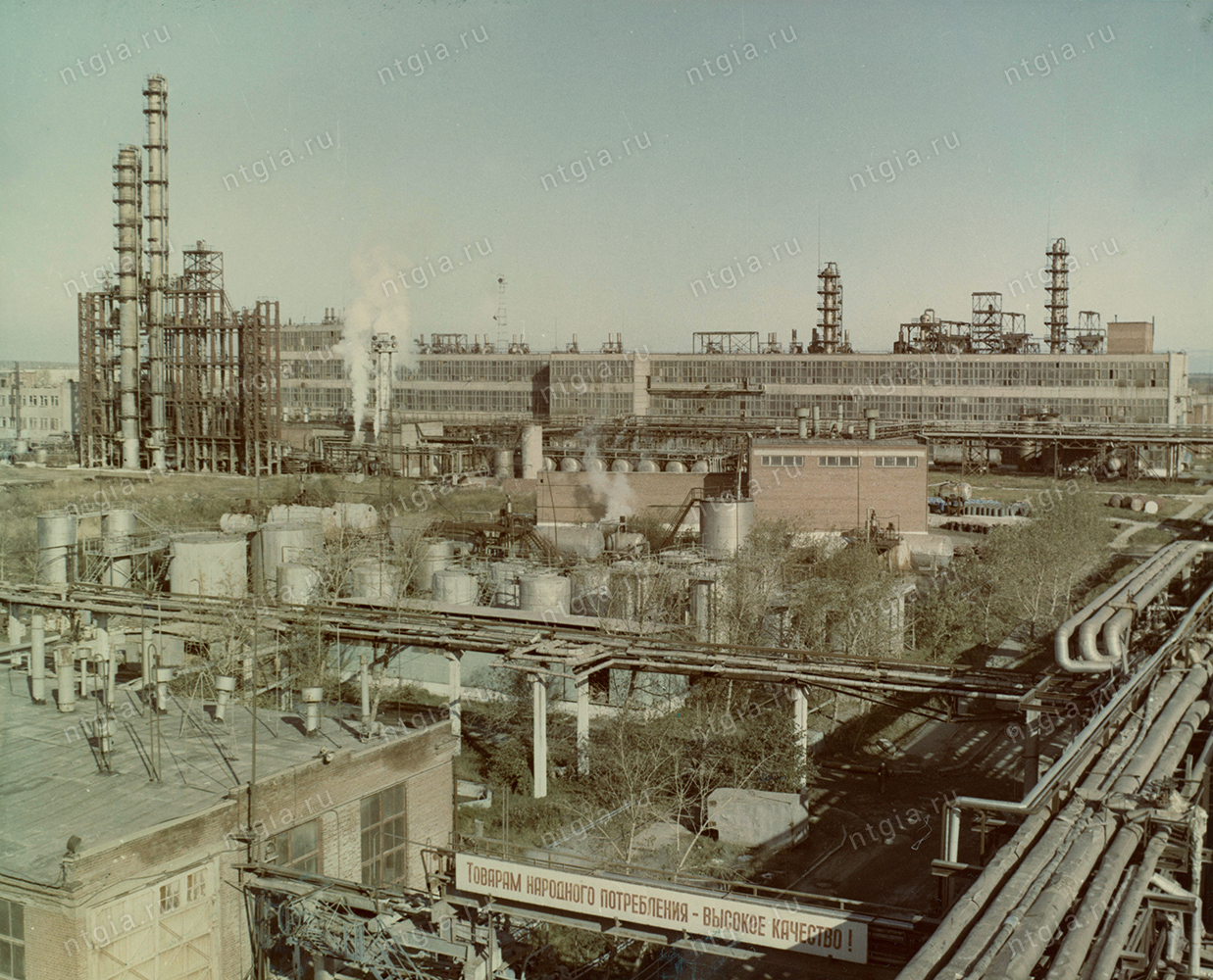 Вид ПО "Уралхимпласт". 1990-е годы. (из личного архива И.Е. Дунюшкина)