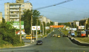 Ленинградский проспект в Дзержинском районе. 2000-е годы.  Фото А. К. Огрызкова.