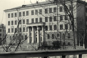 Нижнетагильский строительный техникум. 1967 год. Фото Б.А.Шилова. (НТГИА. Коллекция фотодокументов.Оп.1ФА.Д.13.Л.24)