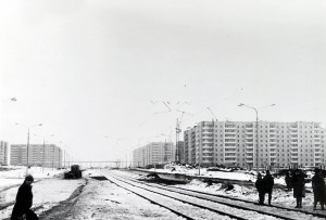 Вид на Октябрьский проспект Гальяно-Горбуновского массива. 27 марта 1990 года. Фото Б.А.Шилова. (НТГИА. Коллекция фотодокументов.Оп.1ФА.Д.16.Л.30)