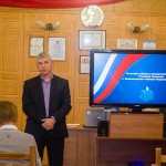 В.А. Зябочкин, руководитель аппарата Нижнетагильской городской Думы в момент приветствия победителей конкурса в читально-экспозиционном зале Нижнетагильского городского исторического архива 28.09.2016 года.