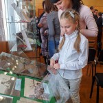 Посетители на открытии выставки «Демидовы на Урале» в читально-экспозиционном зале Нижнетагильского городского исторического архива. Посетители на открытии выставки «Демидовы на Урале» в читально-экспозиционном зале Нижнетагильского городского исторического архива.